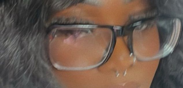 Model - richoffeka bbc