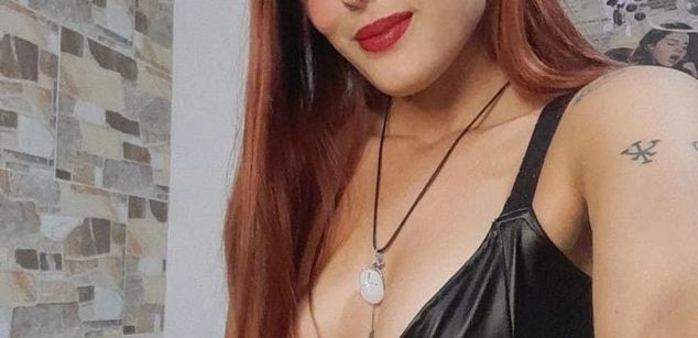 Model - CloeSweet latina