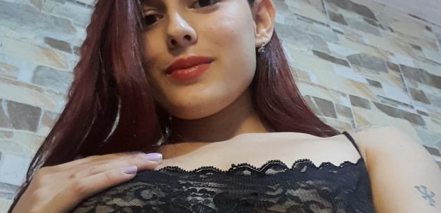 Model - CloeSweet latina