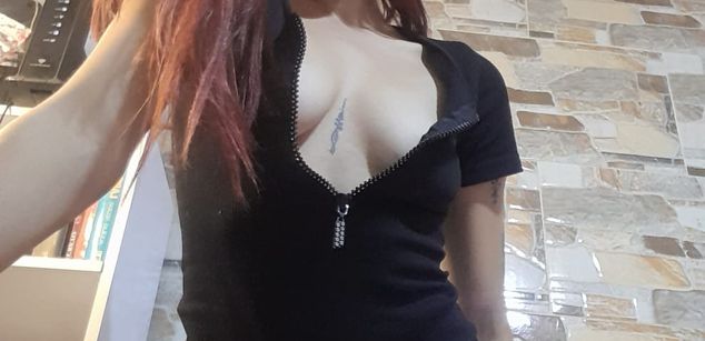 Model - CloeSweet latina