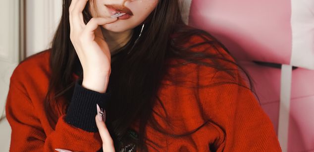 Model - Mari Nette bigboobs