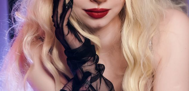 Model - Mari Nette bigboobs