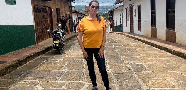 Model - AngySweet COLOMBIAN