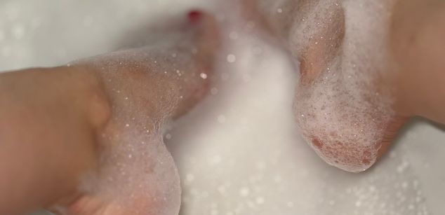 Model - Elizabeth Pandi fastresponse