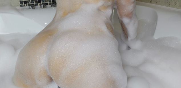 Model - Olisunny squirt