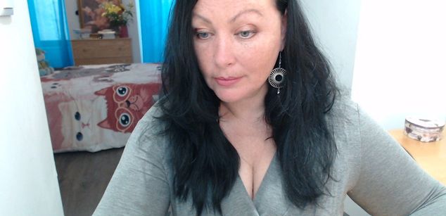 Model - BruneteBBW outfits