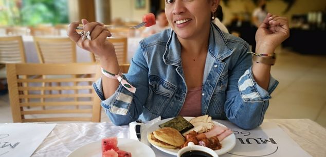 Model - SidhartaLovely COLOMBIAN