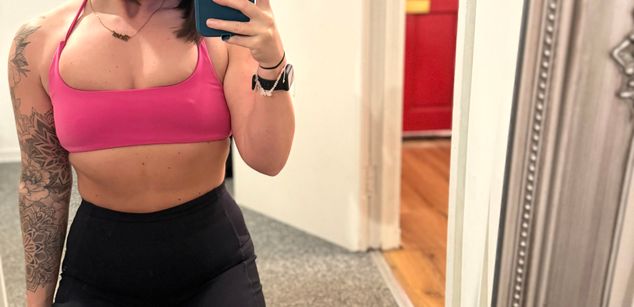 Model - Eva Rose gym