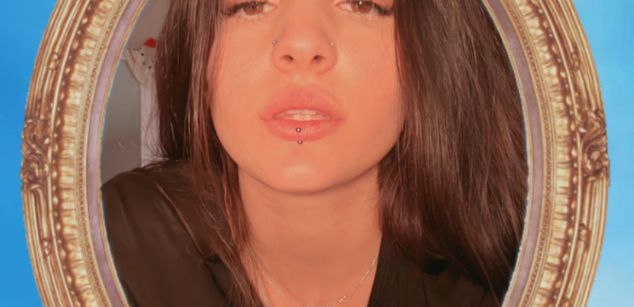 Model - LucyPurple squirt