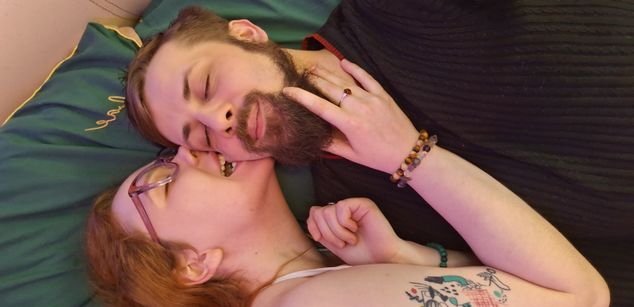 Model - greyraven submissive