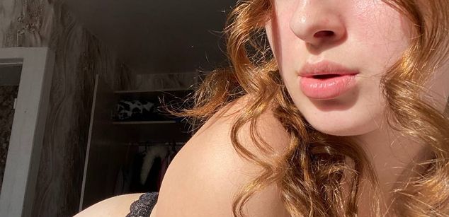 Model - MilinaFox boobs