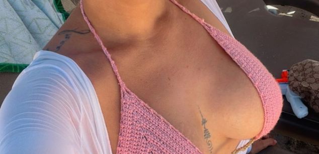 Model - Katha Fosters bigboobs