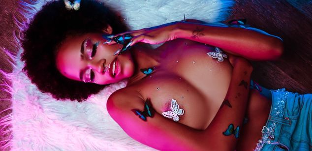 Model - Venus Fantasyy domination