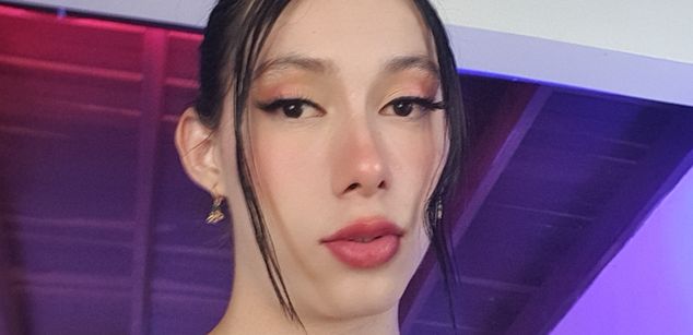 Model - Doja Alice Soto Mejia dominant