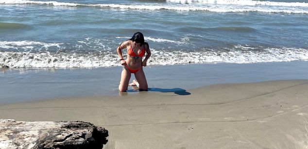 Model - Sarah Franco feet