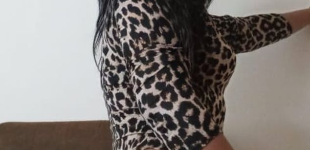 Model - NatalieMature pussy