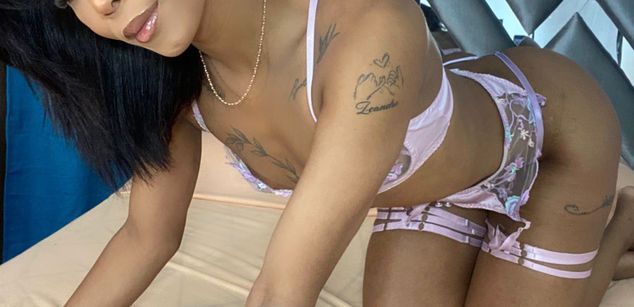 Model - Kimberly Moon bottom