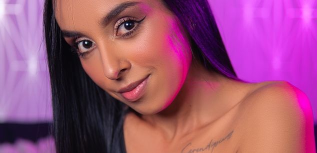 Model - AmberDux nude