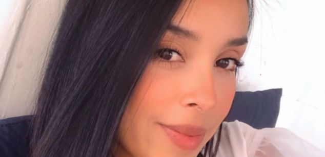 Model - AmberDux nude