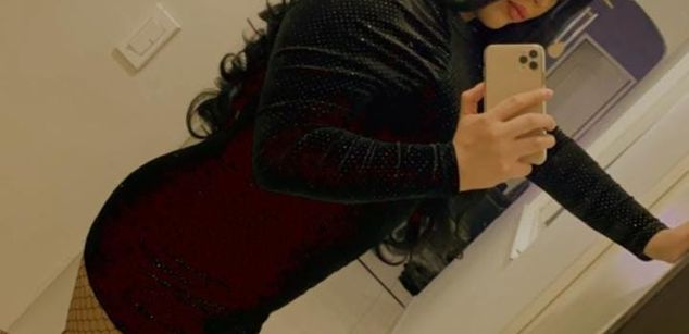 Model - Valentina cum