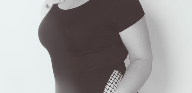 Model - NaomiTempting sph