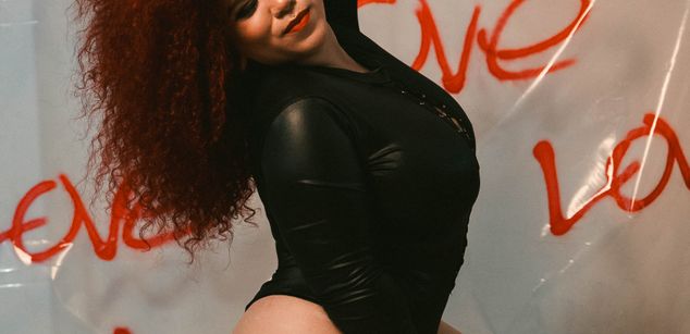 Model - Alanna Hank young