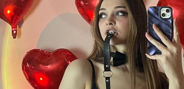 Model - May_Fl0wer teen