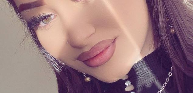 Model - Anya girlnextdoor