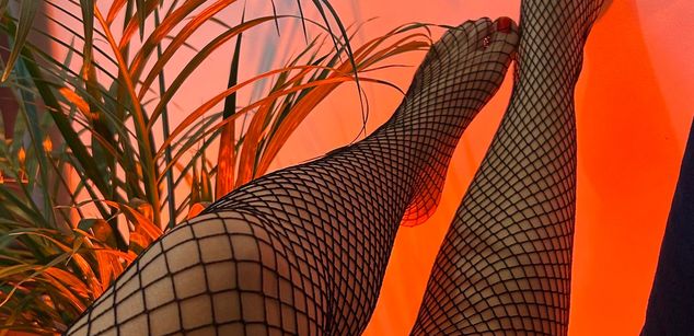 Model - Sarah Franco feet