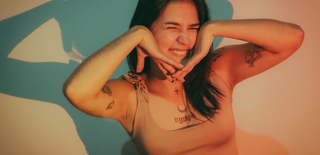 Model - Kylla Walls latina