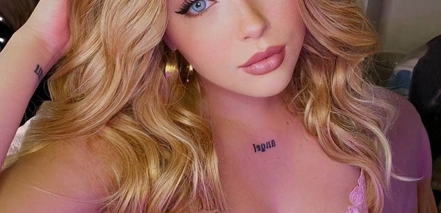 Model - Melissa Bellini cuckold