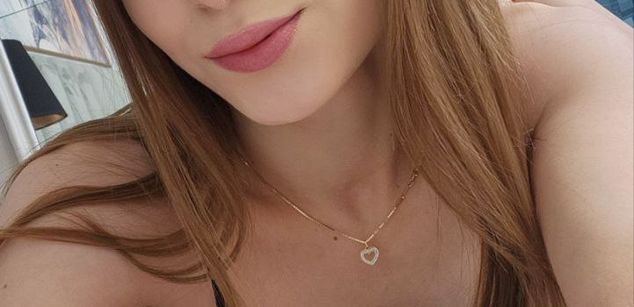 Model - MaceyHeart cei