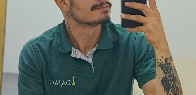 Model - Joss M. latino