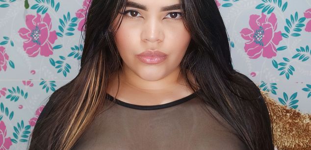 Model - ALANAxGEORGE bigass