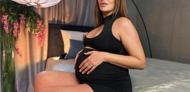 Model - Natalie Green bigboobs