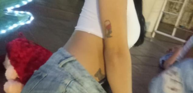 Model - tendersexynaughty tetas