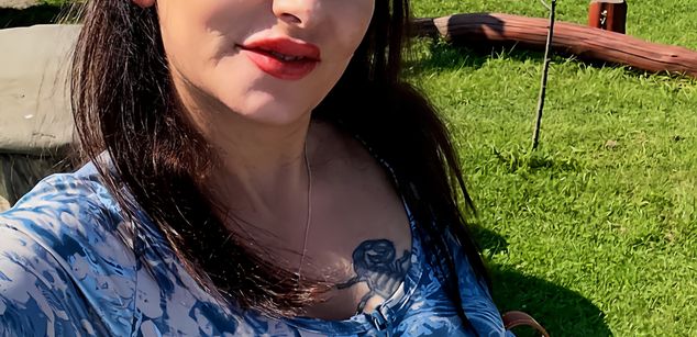 Model - GoddessBianca feet