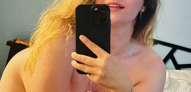 Model - Joanna bigass