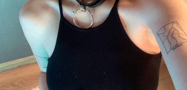 Model - Frances spanking