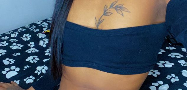 Model - Kimberly Moon bottom