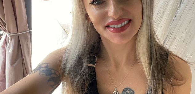 Model - GoddessBianca feet