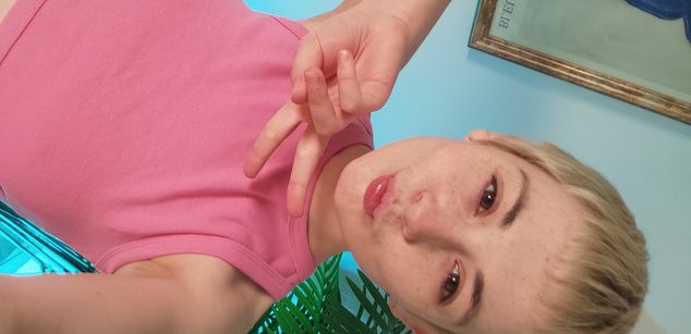 Model - Agathakisa sph