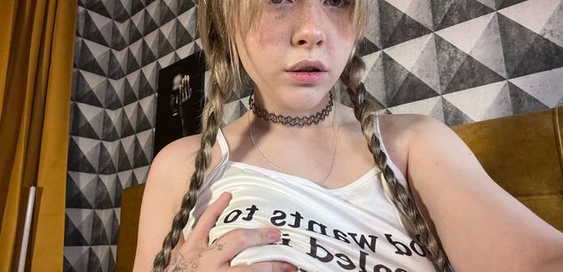 Model - Anna Shiotta Bigass