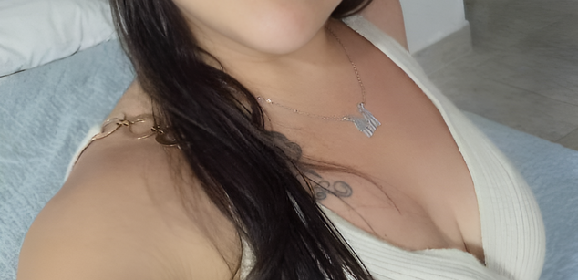 Model - Melissa Adams joi