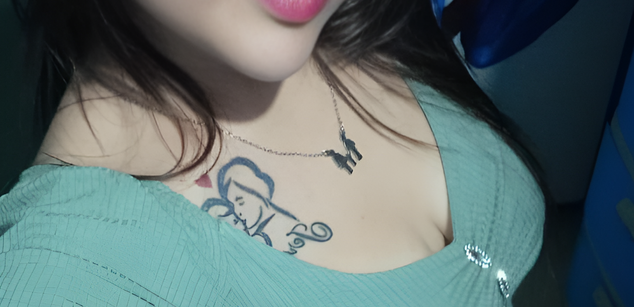 Model - Melissa Adams joi