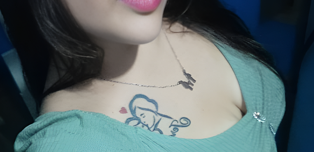 Model - Melissa Adams joi