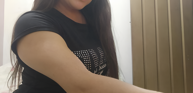 Model - Melissa Adams joi