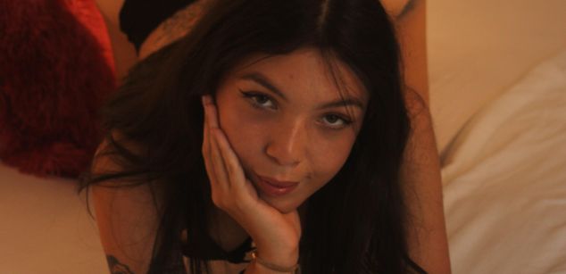 Model - Shopia Nova sexy