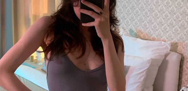 Model - Este_ria young