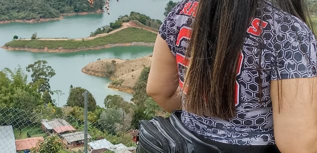 Model - KeniaRousse fastresponse